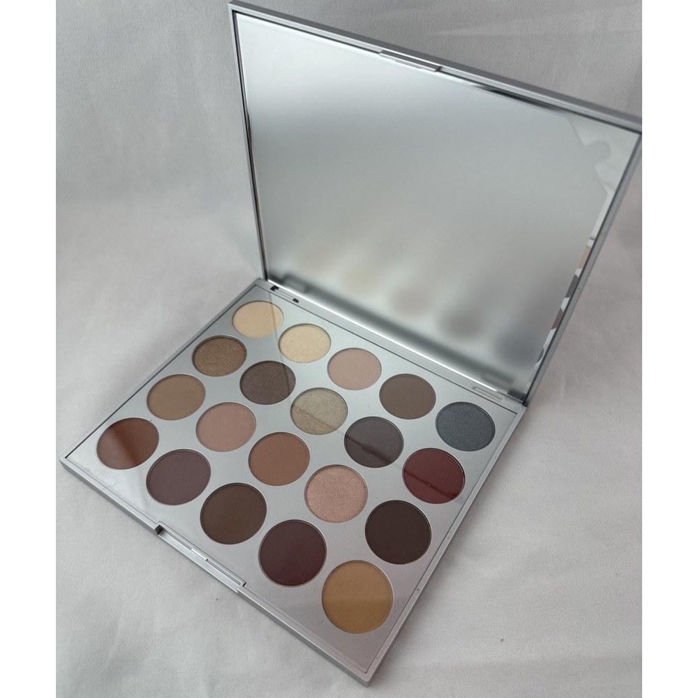 Bellame SHOW STOPPER 20 SHADE EYESHADOW PALETTE New 3D071‎ Mirror Compact